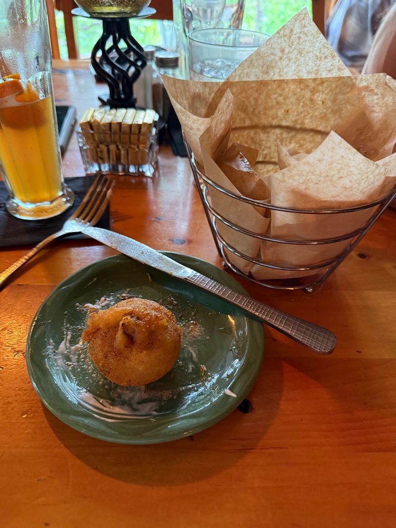Starters and Bread That Set the Mood
