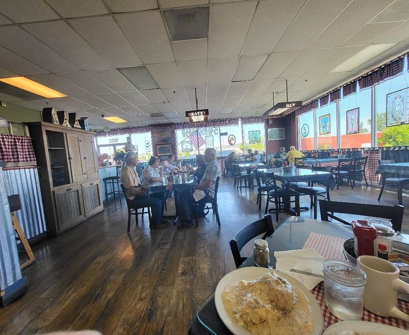 Starv'n Marv'n Family Restaurant