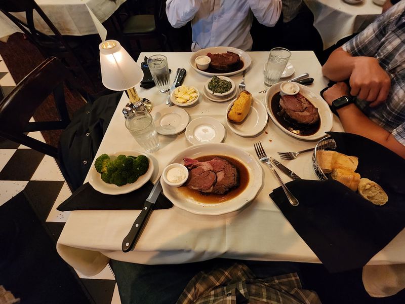 Sunday Prime Rib And Private Parties Make Planning Easy