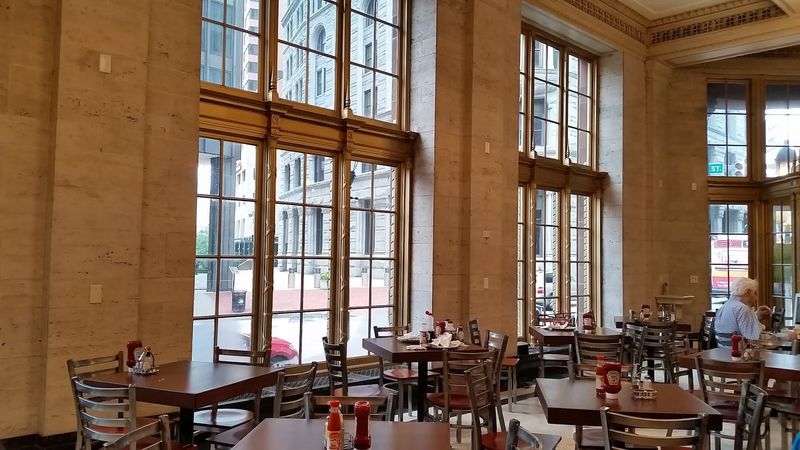 Sunlight Pours Through Windows Built For A Bank's Big Ego Sunlight Pours Through Windows Built For A Bank's Big Ego