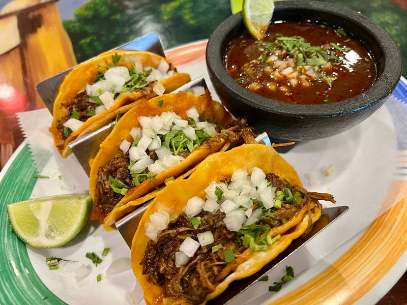 Tacos Worth Rearranging Your Week Around Tacos Worth Rearranging Your Week Around