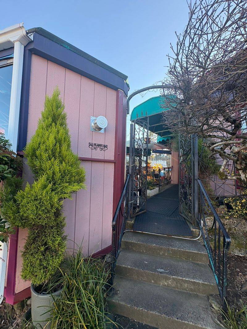 That Little Pink Building With The Teal Awning Deserves A Second Look That Little Pink Building With The Teal Awning Deserves A Second Look