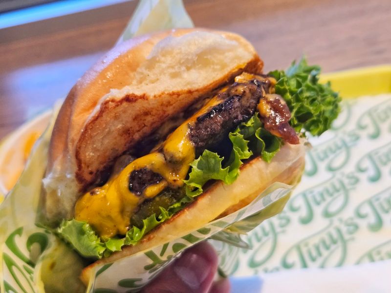 The Chef Behind One Famous Burger Built This One The Chef Behind One Famous Burger Built This One