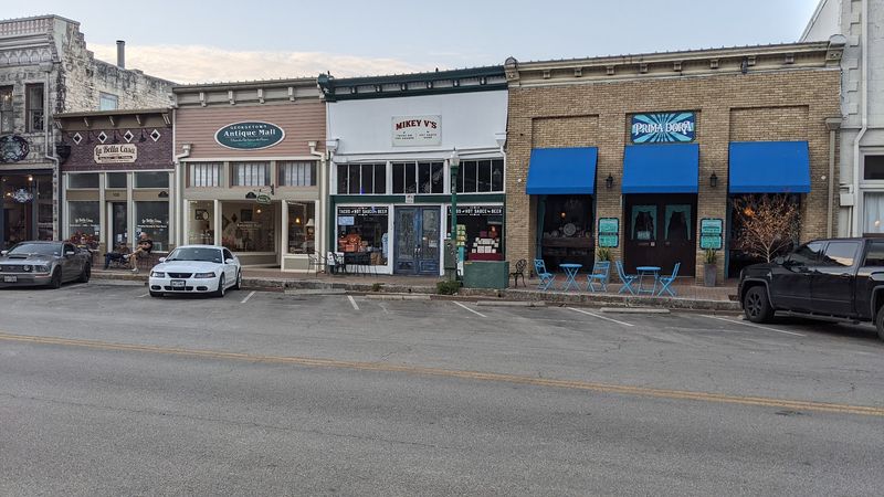 The Courthouse Square Makes a Taco Run Feel Like a Day Out