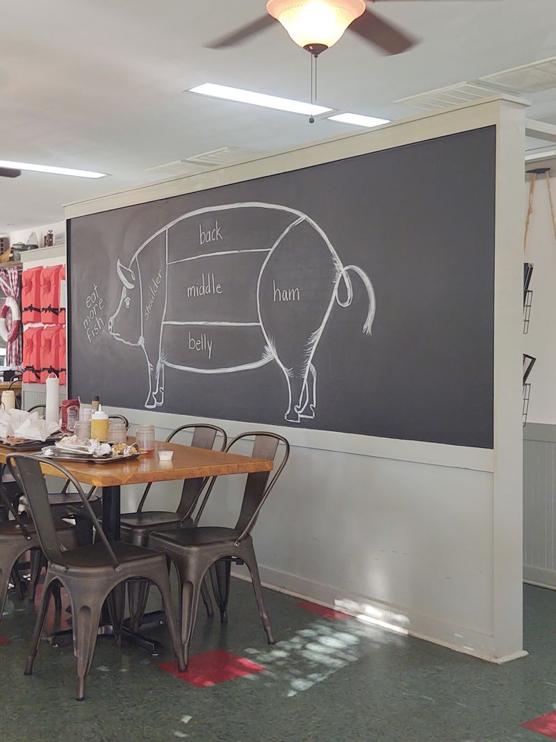The Doodles on the Walls Are Part of the Fun The Doodles on the Walls Are Part of the Fun