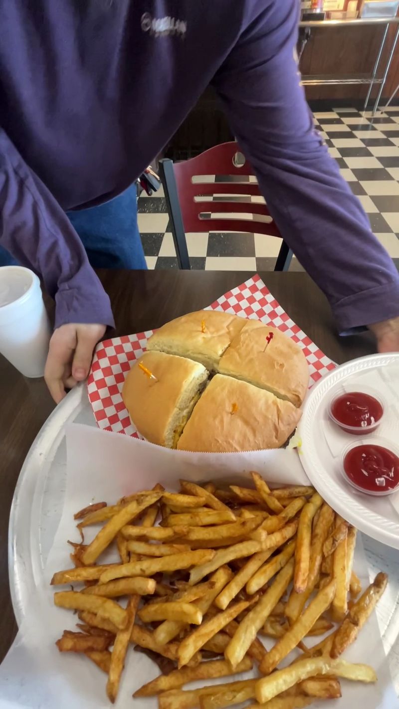 The Family Burger, Sliced Like a Pizza