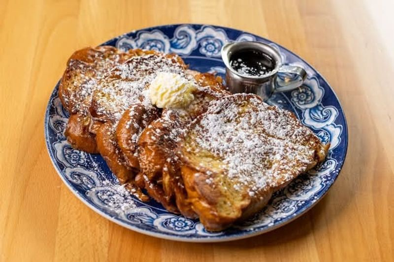 The French Toast That Earns Every Bit Of Its Reputation The French Toast That Earns Every Bit Of Its Reputation