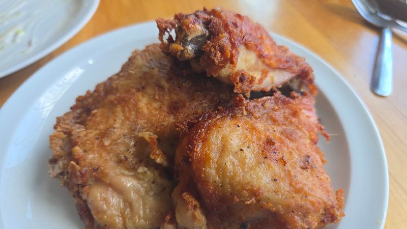 The Fried Chicken Everybody Brags About