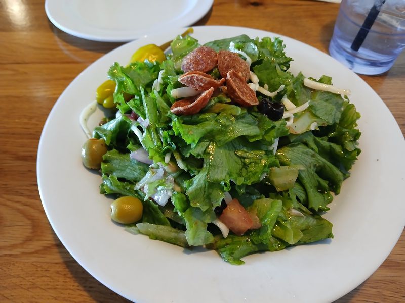 The House Italian Dressing Might Be The Sleeper Star Of The Menu The House Italian Dressing Might Be The Sleeper Star Of The Menu