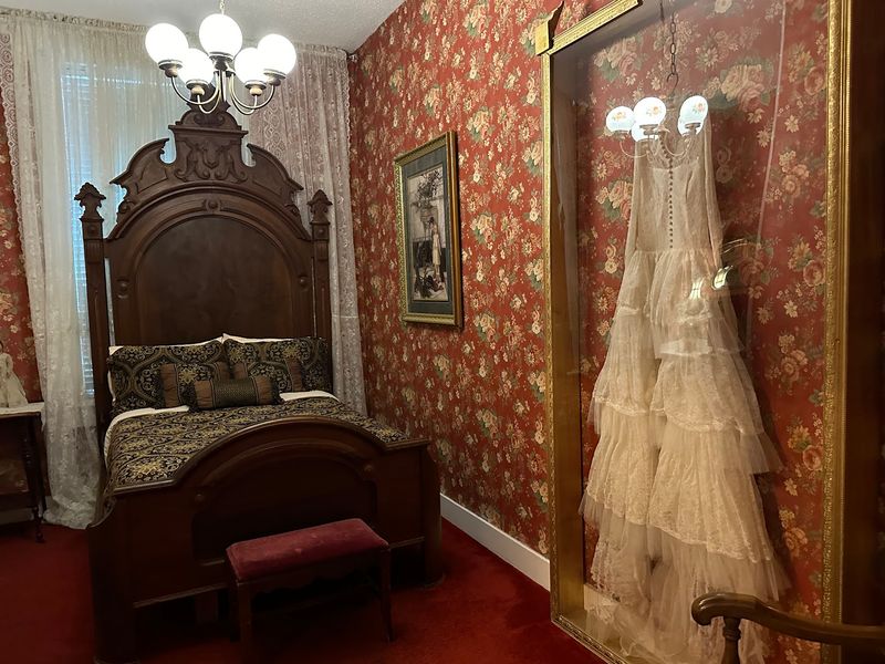 The Jefferson Palace Hotel, Jefferson, TX