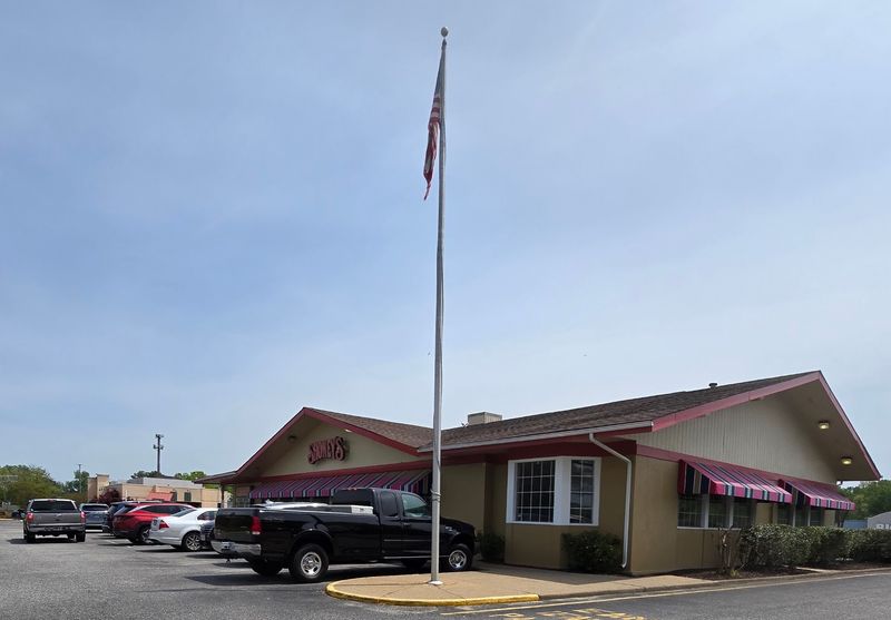 The Last Stand Of A Chain That Once Ruled Virginia Roads