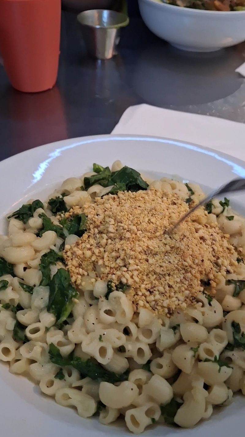 The Mac And Cheese Nobody Expects From A Vegan Kitchen