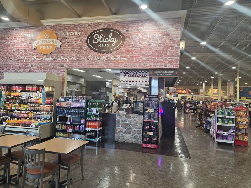 The Post That Turned a Quiet Counter Into a Destination