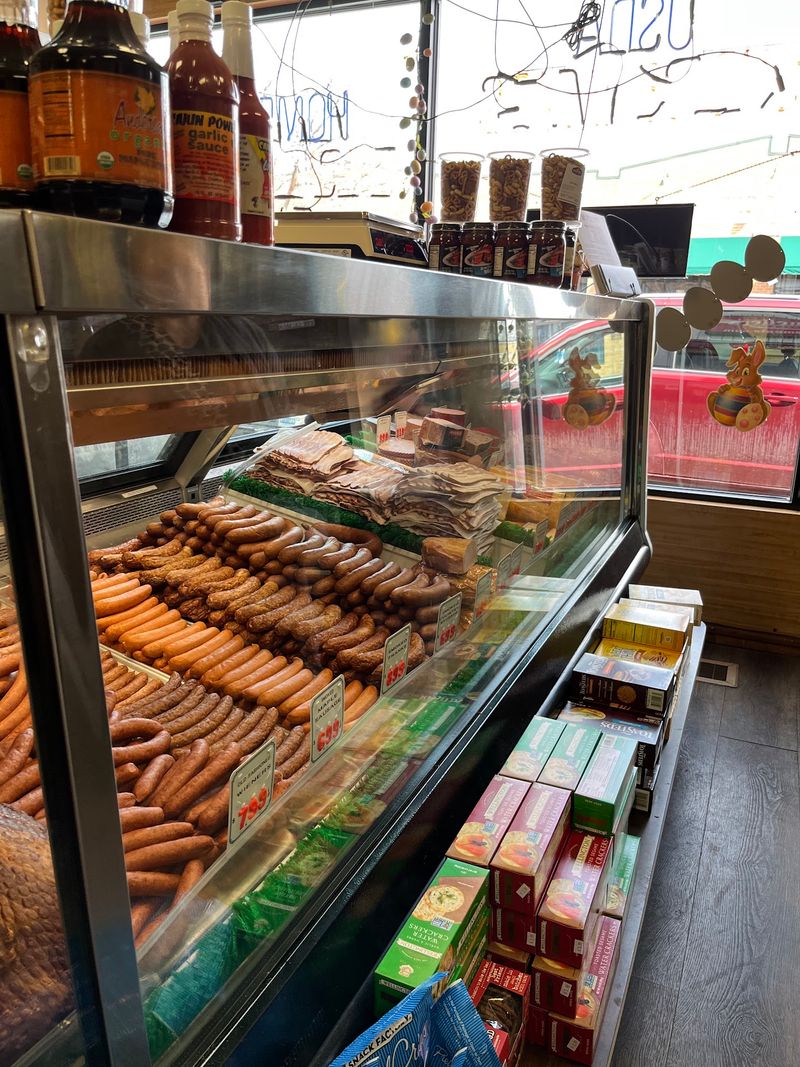 The Smokehouse Lineup Deserves Its Own Fan Club