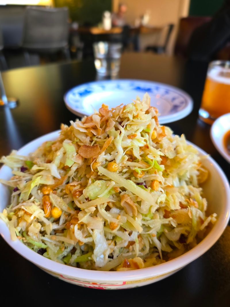 The Tea Leaf Salad That Wins People Over