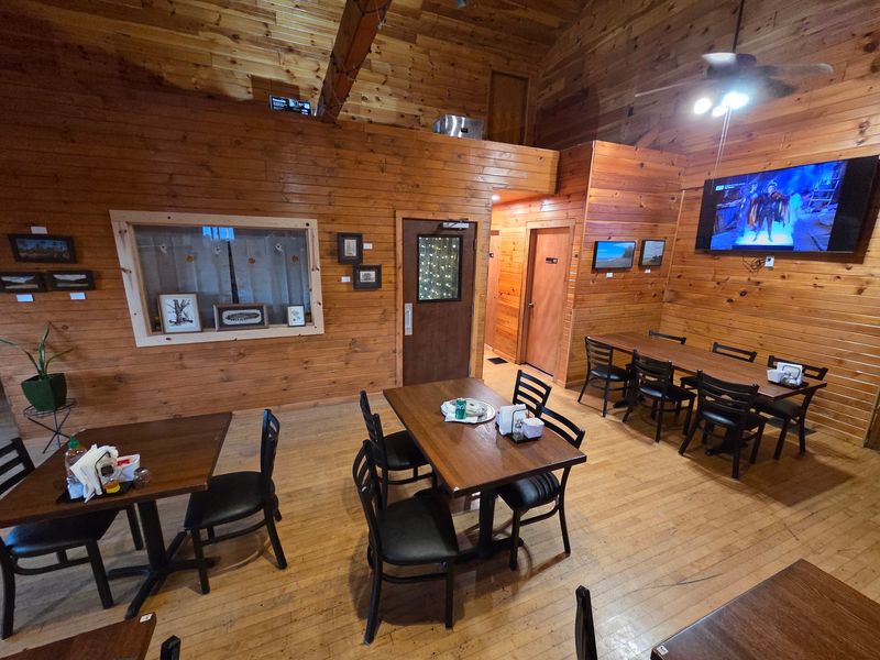The Vibe Mixes Coffee House Calm With 80s Throwbacks