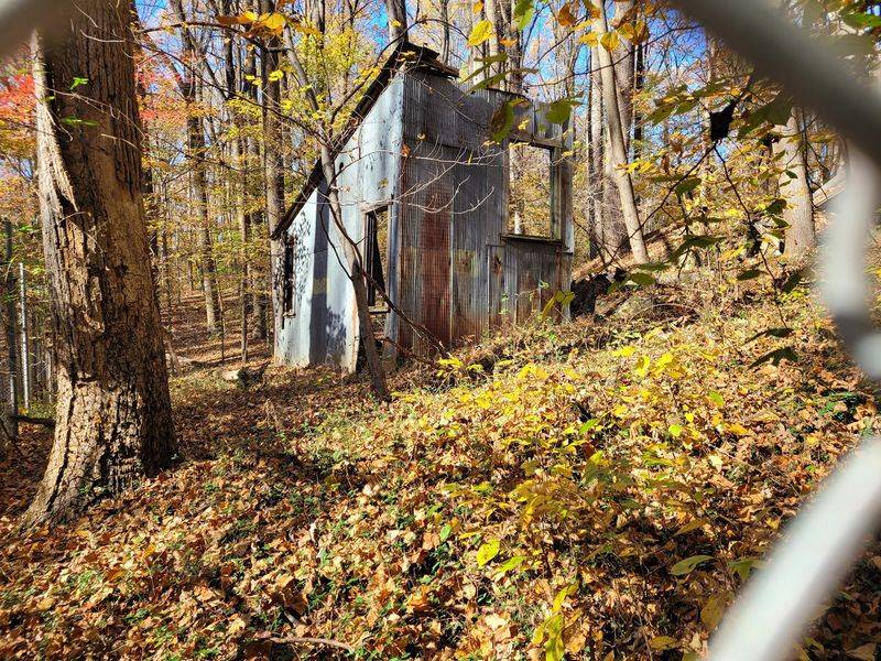 Thirty Mines Sprang Up, and One Stuck Around for Decades Thirty Mines Sprang Up, and One Stuck Around for Decades