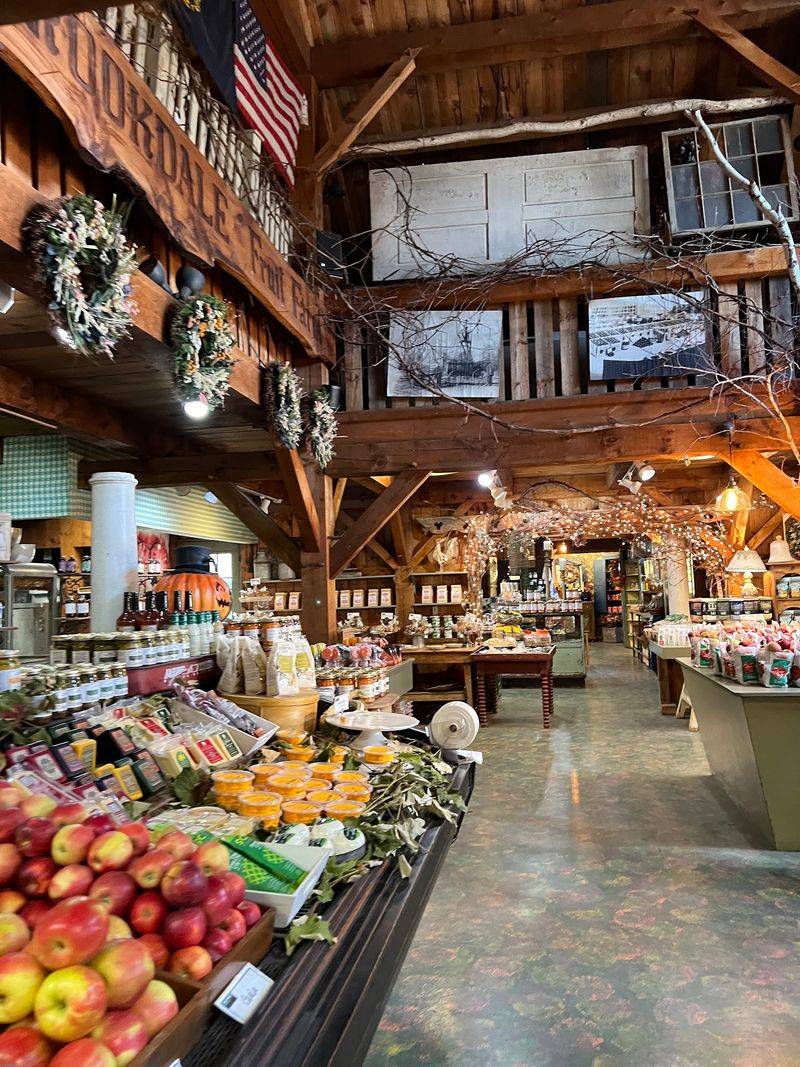 Thirty-Plus Apple Varieties Make Fall Decisions Tough Thirty-Plus Apple Varieties Make Fall Decisions Tough