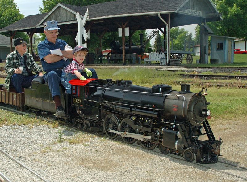 Tiny Trains, Giant Grins