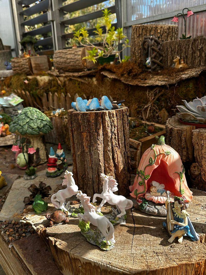 Tiny Worlds in the Fairy Garden Tiny Worlds in the Fairy Garden