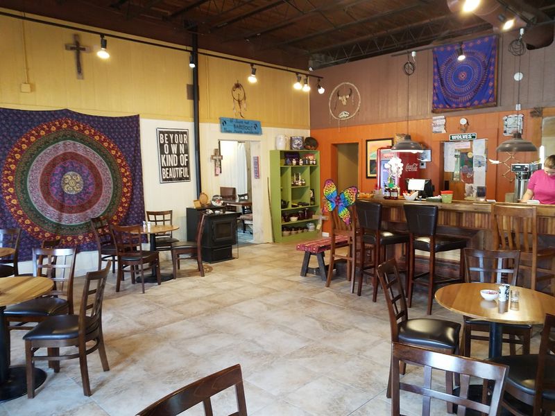 Tomato Pie, Mad Hatter Tea, and Mountain Pizza Tomato Pie, Mad Hatter Tea, and Mountain Pizza