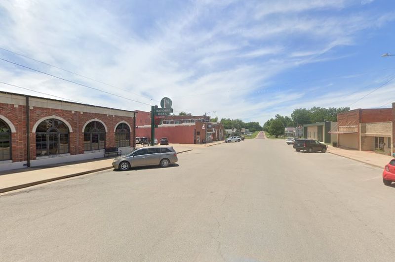Tonkawa, Kay County and the Road North