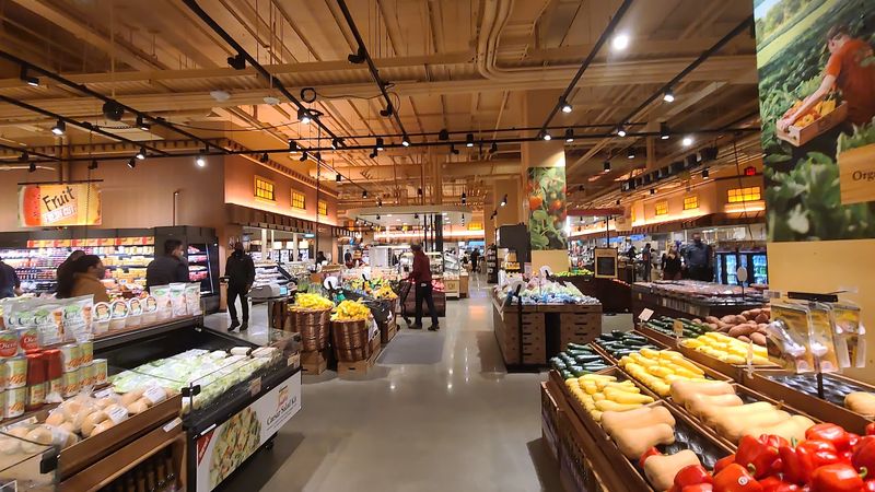 Turn Your Shopping Trip Into A Full Day Out