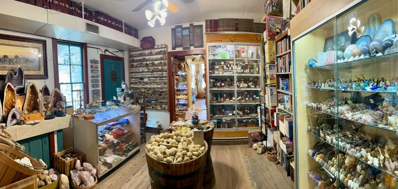 Two Hobbyists Turned Their Rock Love Into a Real Shop