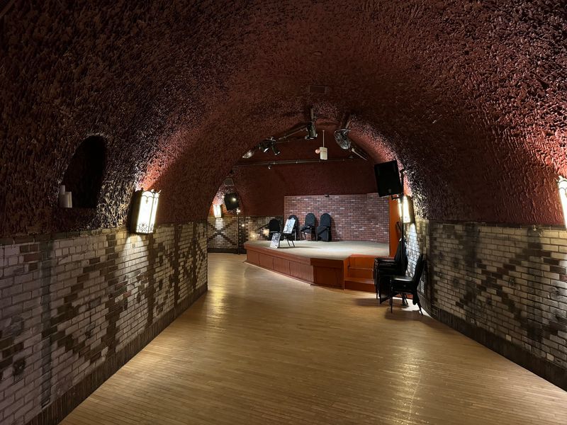 Wabasha Street Caves