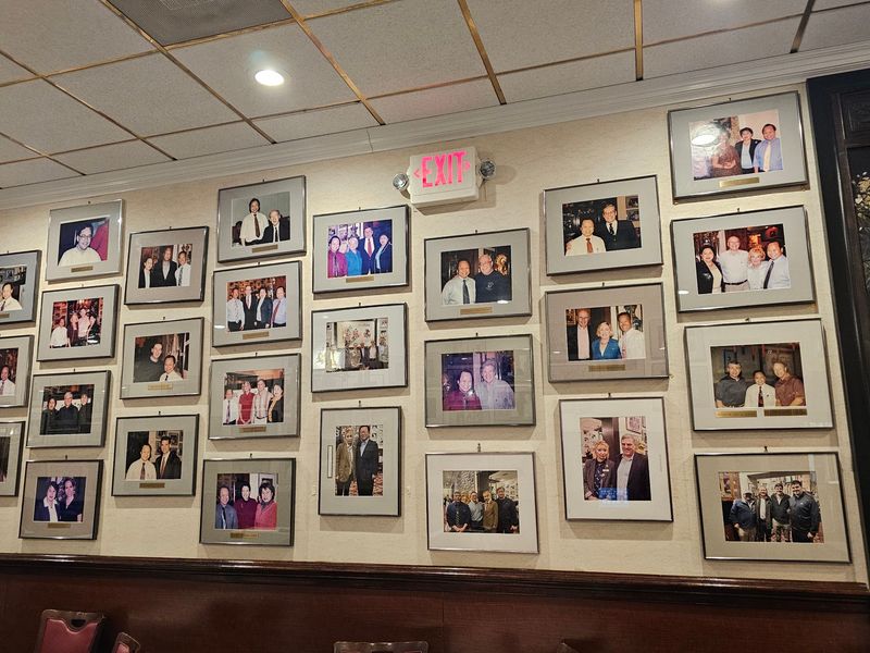Walls Full of Famous Faces Walls Full of Famous Faces