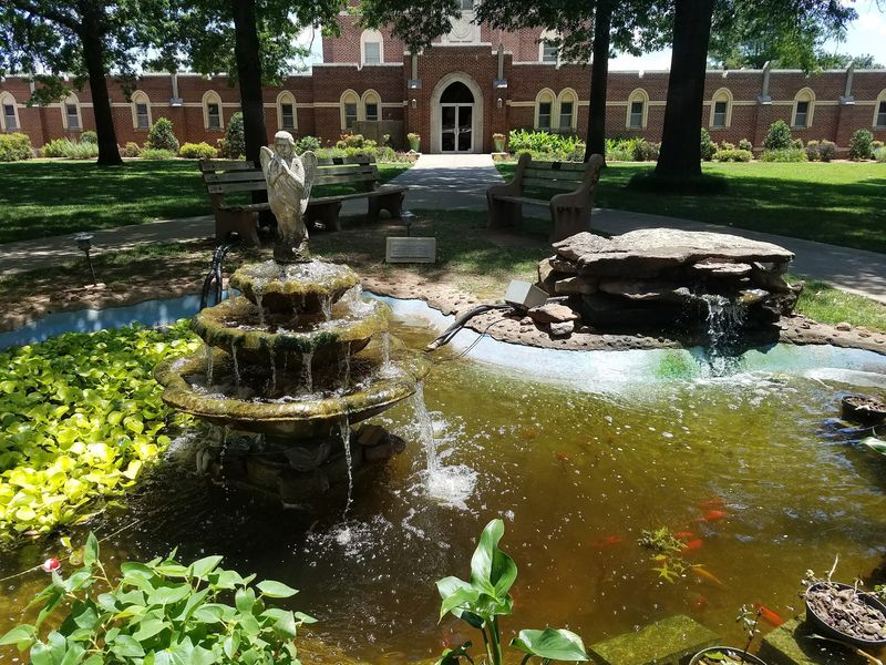 Water Garden Benches and Fountain Sounds Water Garden Benches and Fountain Sounds
