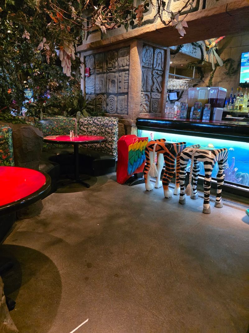 Waterfalls And Aquariums Turn Dinner Into A Nature Walk