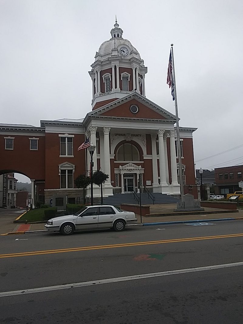 West Virginia Tax Rules That Treat Retirees Kindly