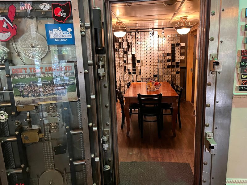 Where Tellers Once Counted Cash Where Tellers Once Counted Cash