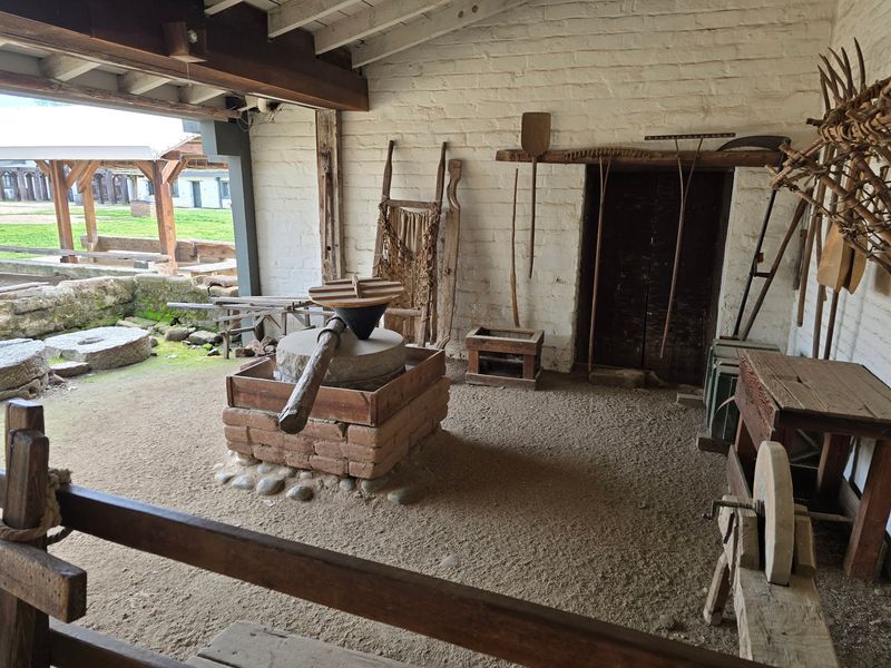 Workshops Full of Frontier Sounds