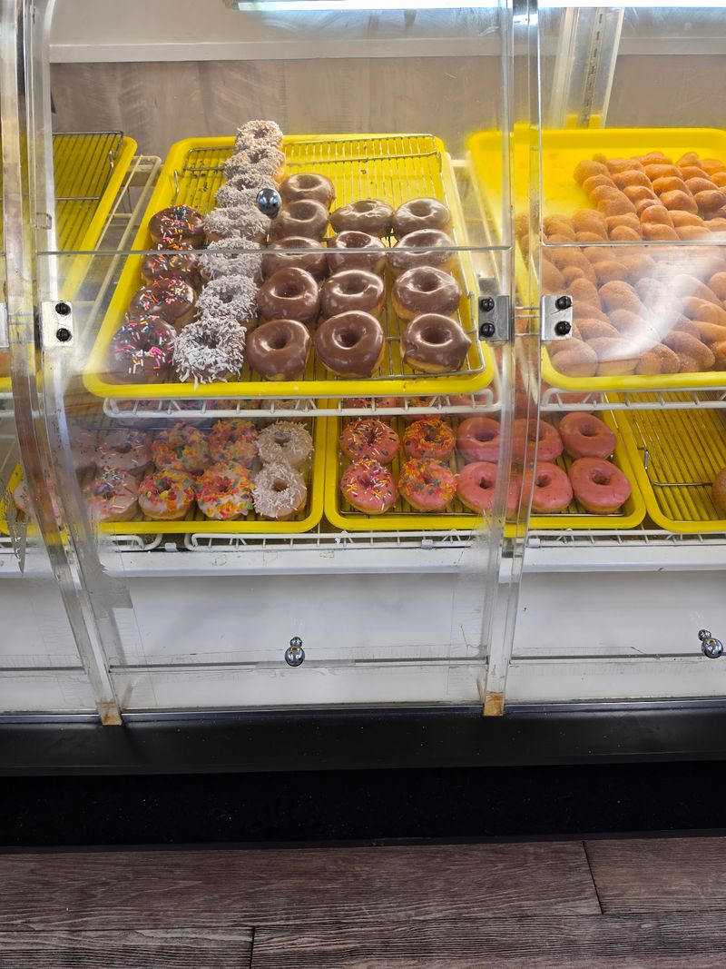 Your Alarm Clock Has Nothing On These Bakers Your Alarm Clock Has Nothing On These Bakers