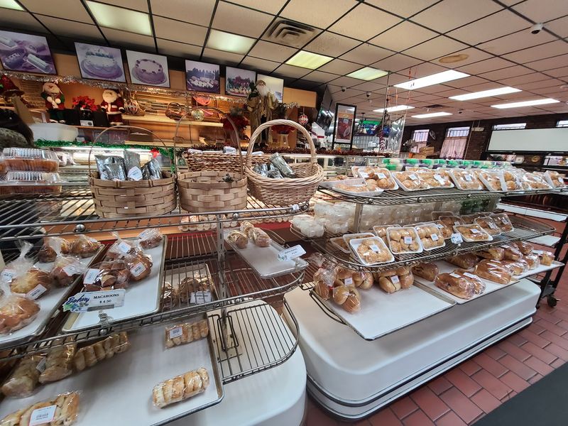 Your Breakfast Plans Should Start With A Bag Of Pan De Sal