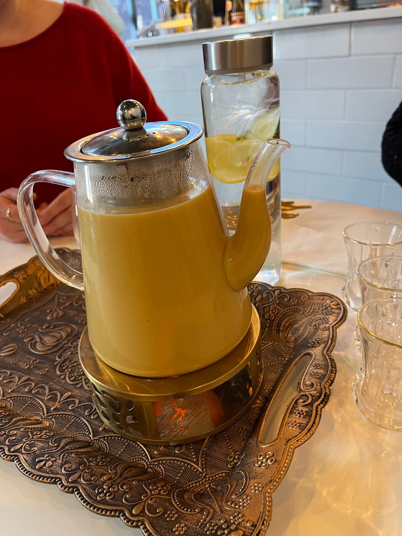Your Tea Order Matters More Than You Think
