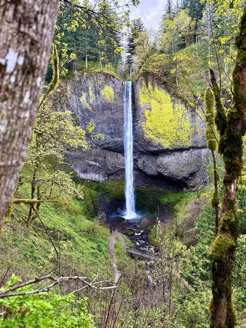 Latourell Falls Trailhead, Corbett, OR Latourell Falls Trailhead, Corbett, OR