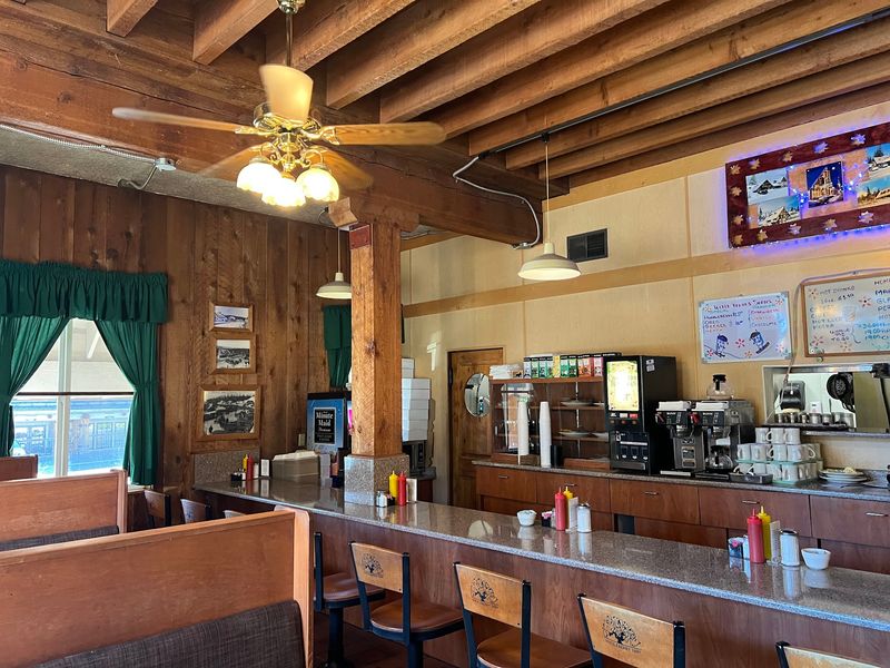 Huckleberry Inn Restaurant